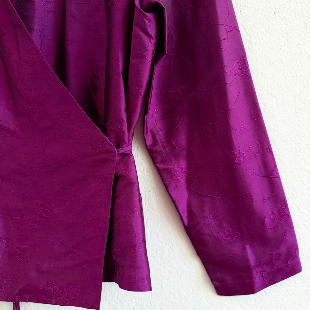 Vtg Purple 100% Silk Floral Embroidered Wrap Blouse Top Sz 16 Tess Regency Chic - Picture 4 of 10